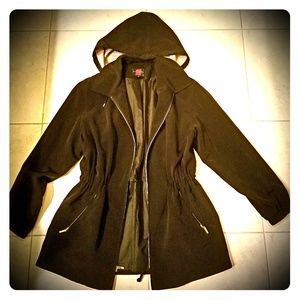 Like-new Gallery raincoat/light jacket